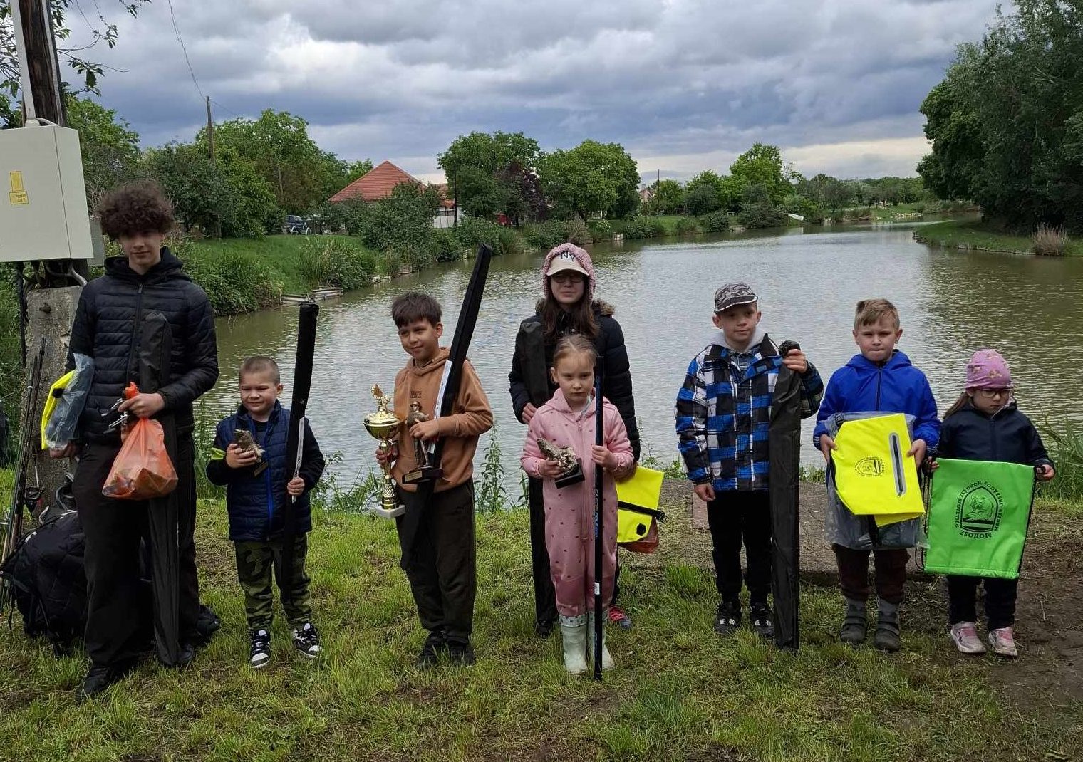 Gyermeknapi-Horgaszverseny-dijatadas